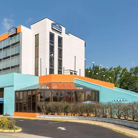 Howard Johnson By Wyndham Williamsburg Norge Luaran gambar