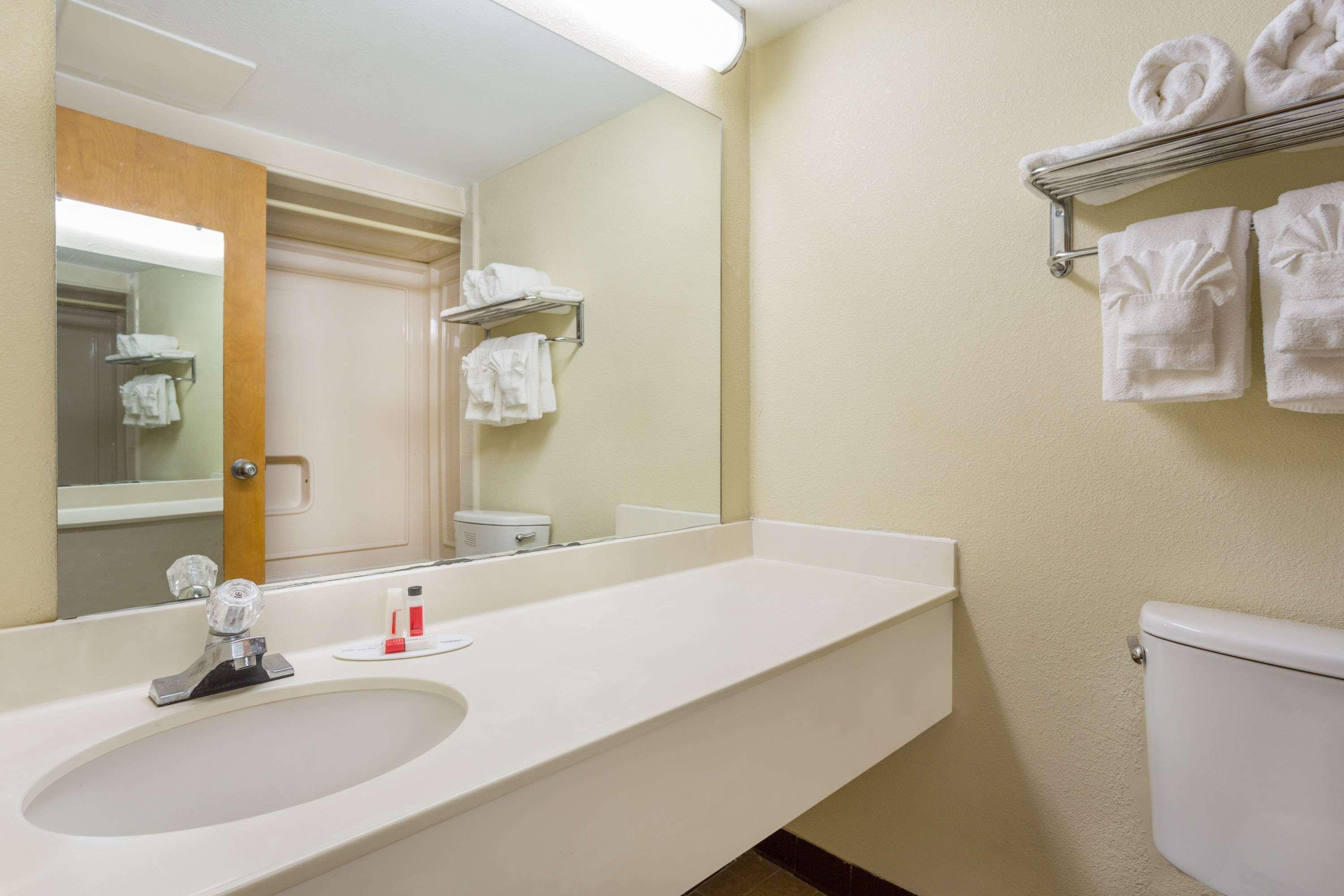 Howard Johnson By Wyndham Williamsburg Norge Luaran gambar