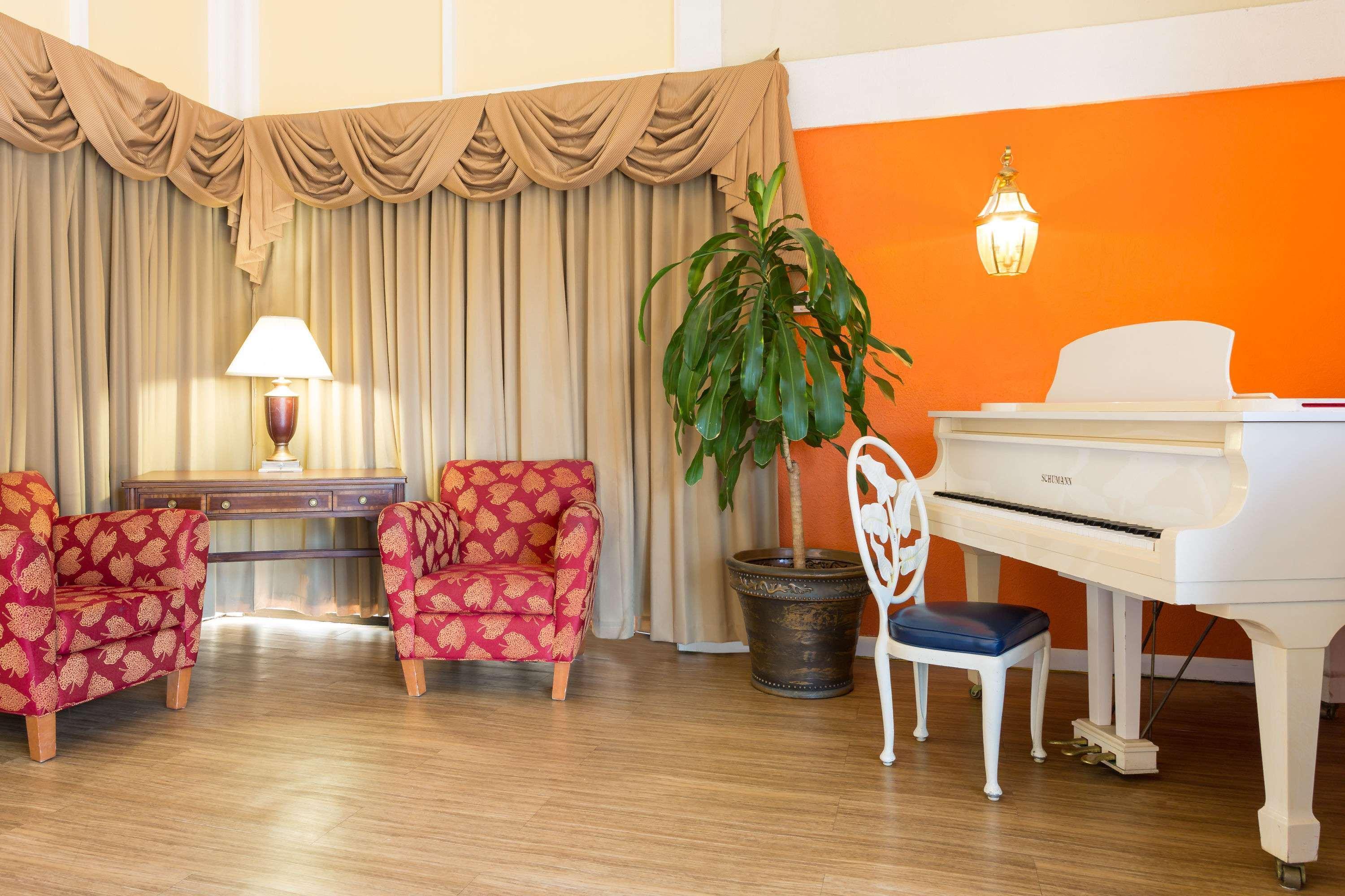 Howard Johnson By Wyndham Williamsburg Norge Luaran gambar